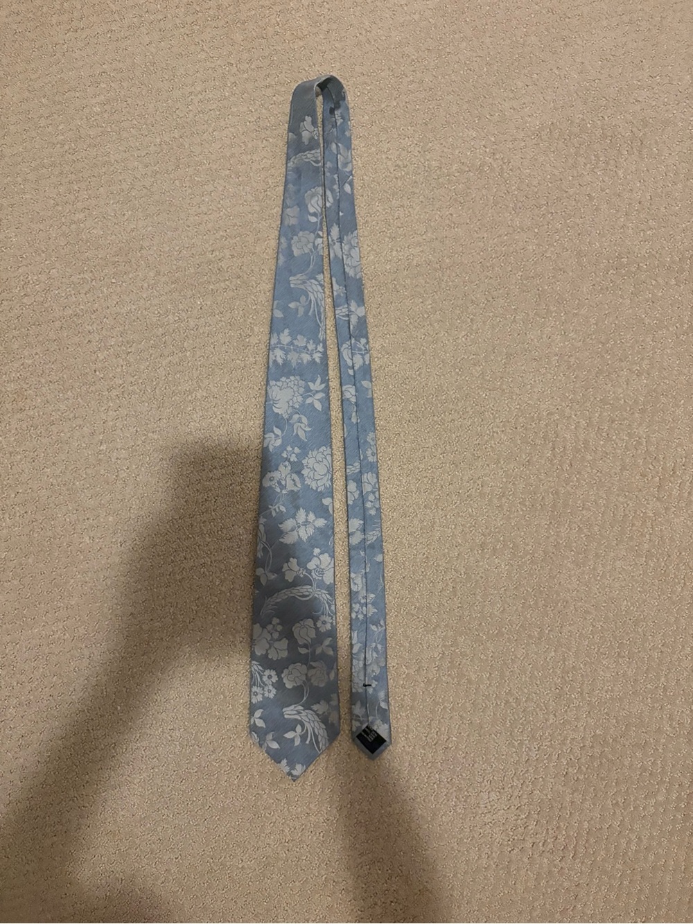 Gucci Light Blue Floral 100% Silk Tie Made in Italy